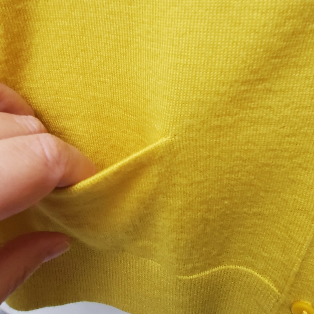 Halogen Mustard Yellow 100% Merino Wool V-Neck Cardigan Lightweight Size M - Picture 4 of 7